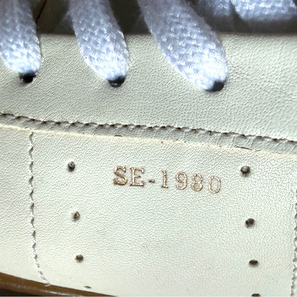 Sam Edelman Josi white leather sneakers cherry red heel size 7.5 - Picture 6 of 7